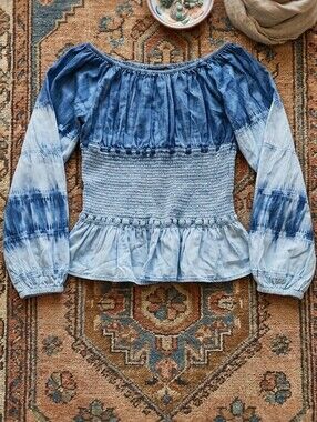 Gorgeous AP•NY top